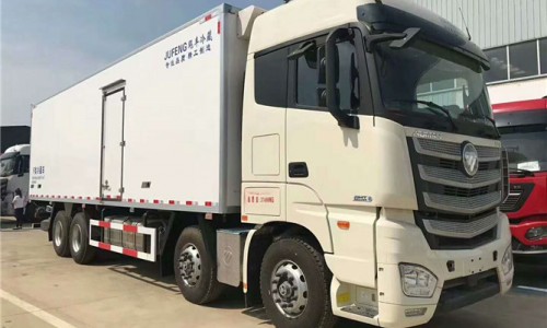 欧曼9.6米冷藏车