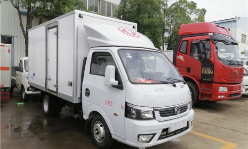 东风途逸柴油冷藏车