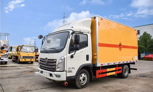 福田时代爆破器材运输车