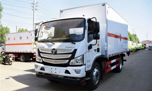 福田欧马可S3危险品厢式车