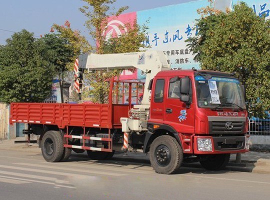 福田瑞沃6.3-8T随车起重运输车 